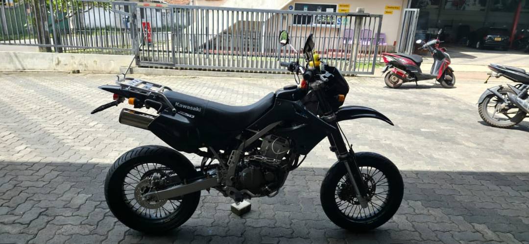 Suzuki SB Tracker 250 2006