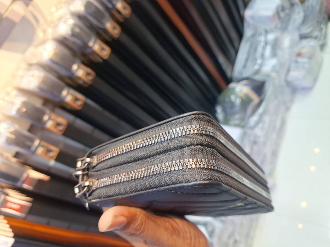 WOMEN’S DOUBLE ZIPPER PURSE FOR SALE