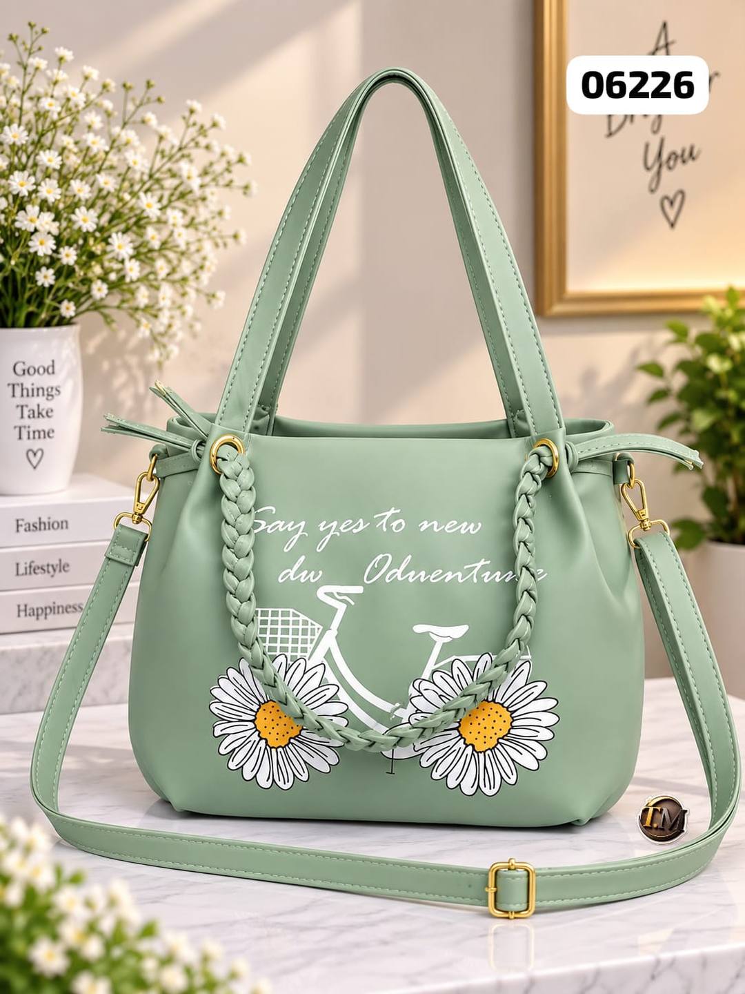 TRENDY LADIES HAND BAG