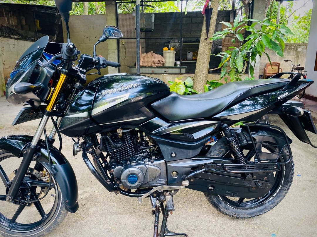 Bajaj Pulsar 150 2017