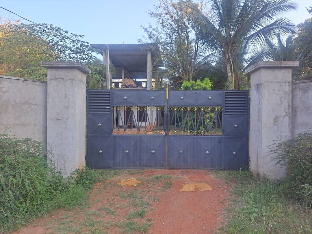 114-PERCH LAND WITH 2-STOREY HOUSE FOR SALE IN ANURADHAPURA
