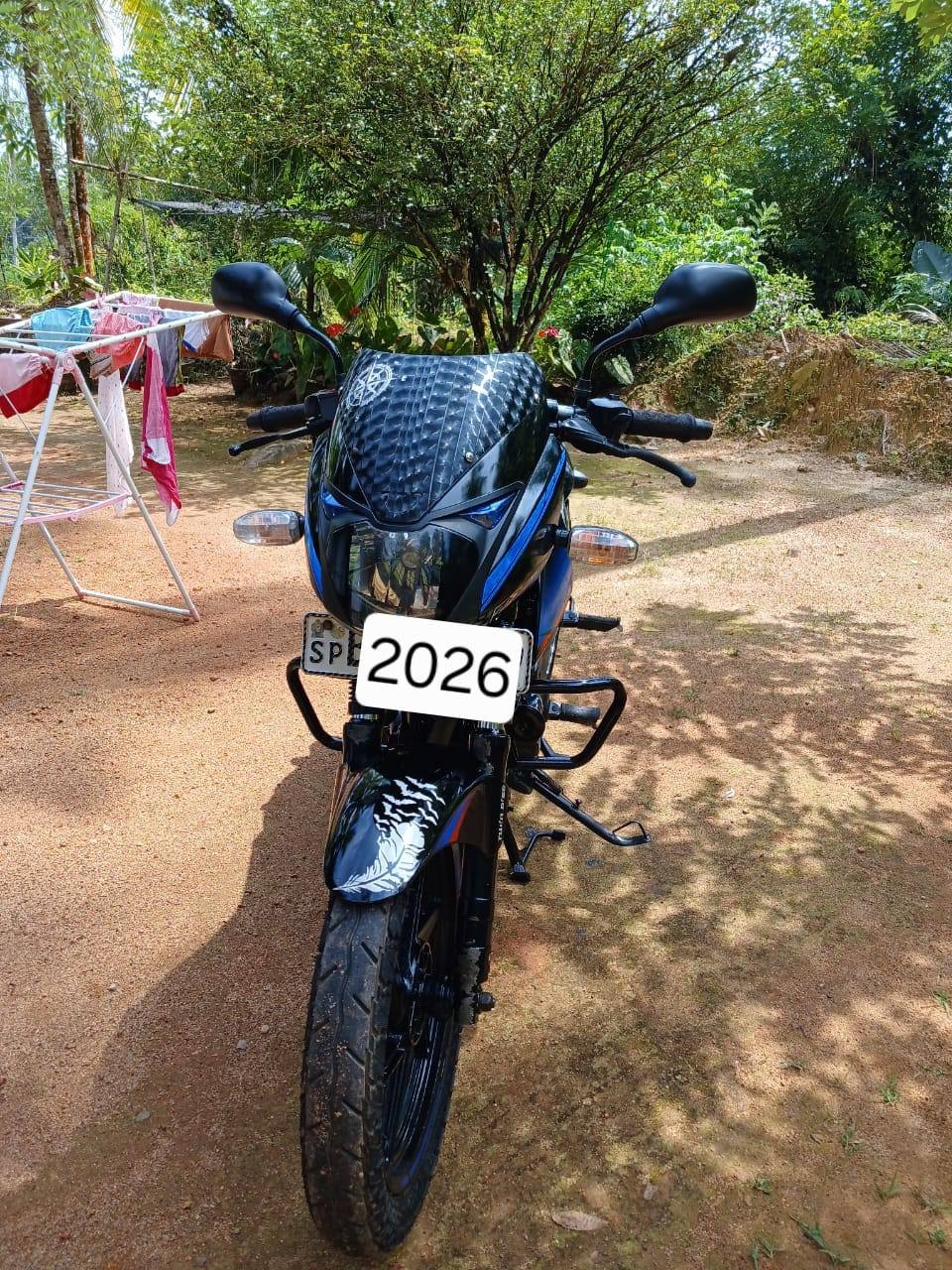 BAJAJ PULSAR 150 2018