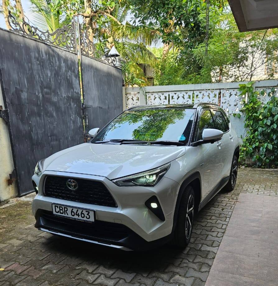 Toyota Yaris Cross Premium Luxury 2025
