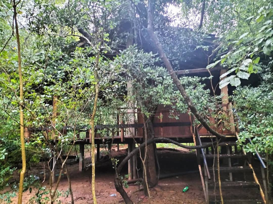 LAKEFRONT LAND WITH CABANA FOR SALE ANURADHAPURA