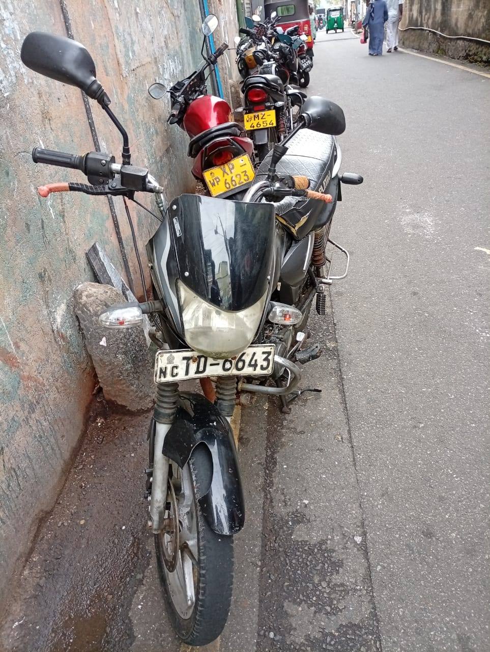Bajaj Platina 2006
