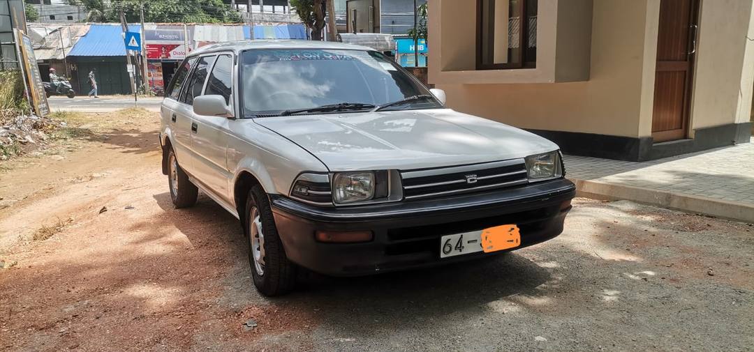 Toyota Corolla 1990