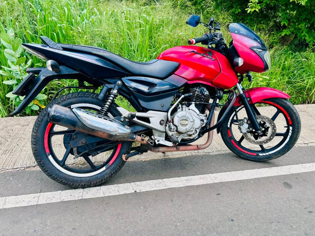 Bajaj Pulsar 150 2013