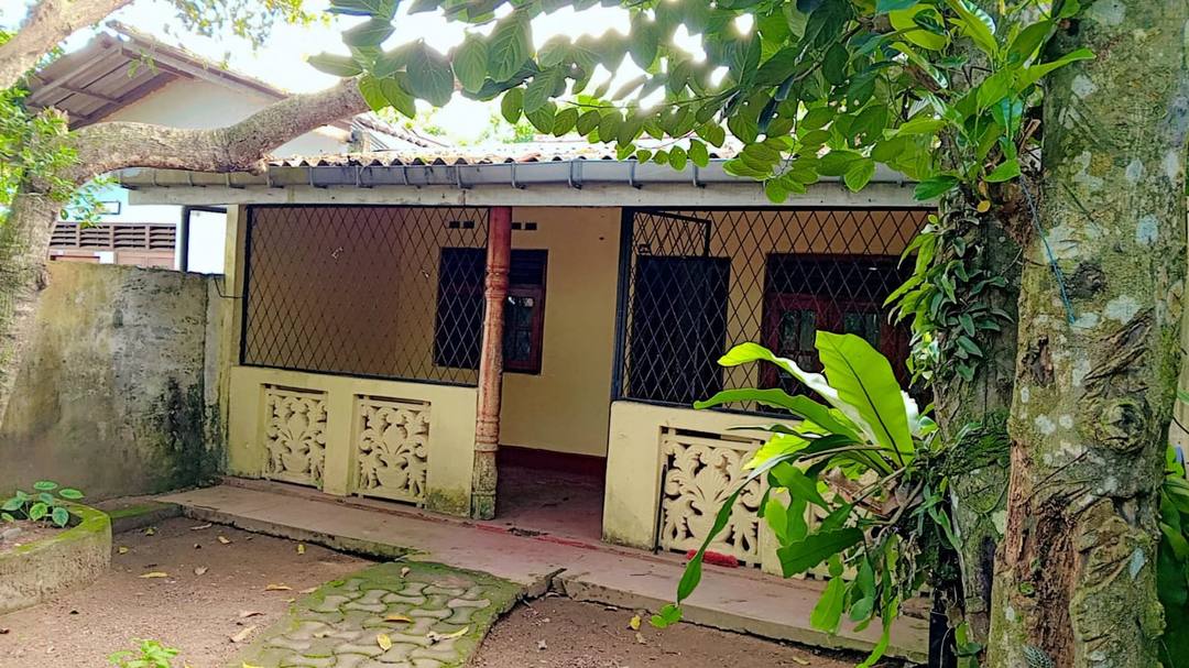 HOUSE FOR SALE IN KALUTARA NORTH