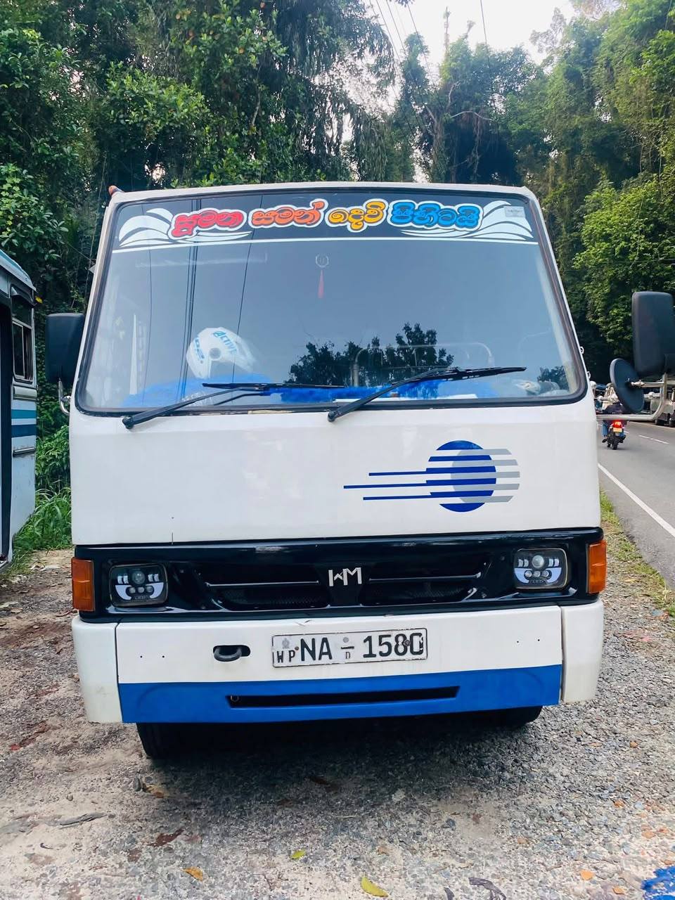 AMBASSADOR 2005 FOR SALE