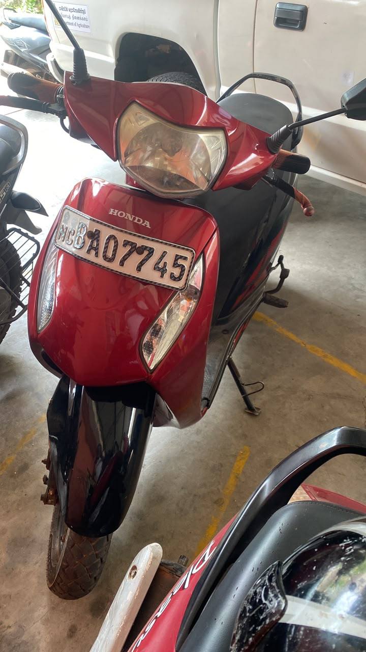 HONDA ACTIVA 2013
