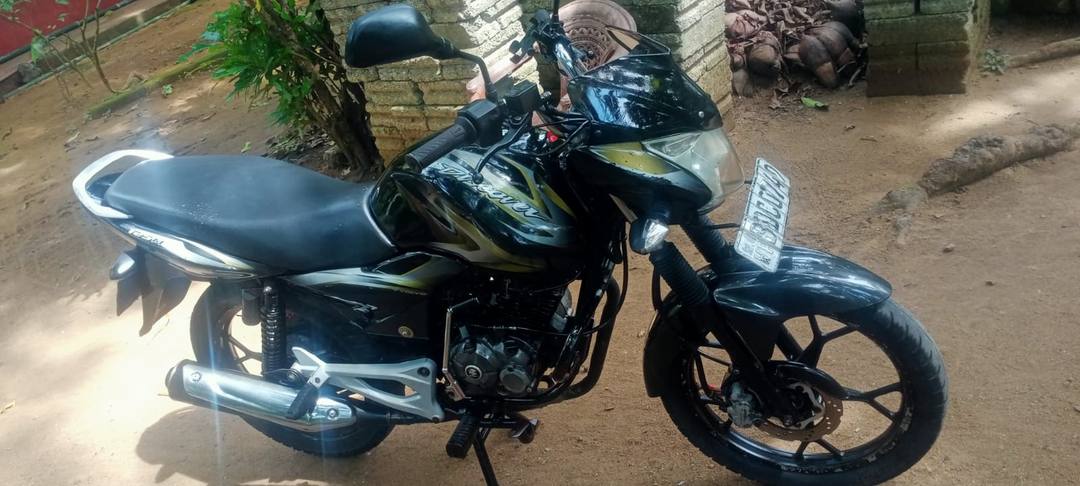 Bajaj Discover 125 2015