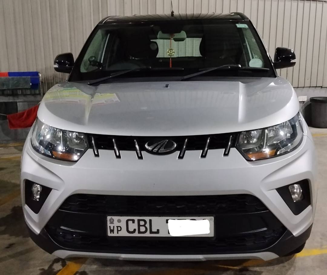 MAHINDRA KUV 100 2020