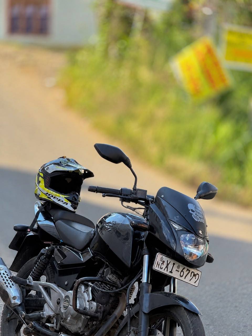 BAJAJ PULSAR 180 2011