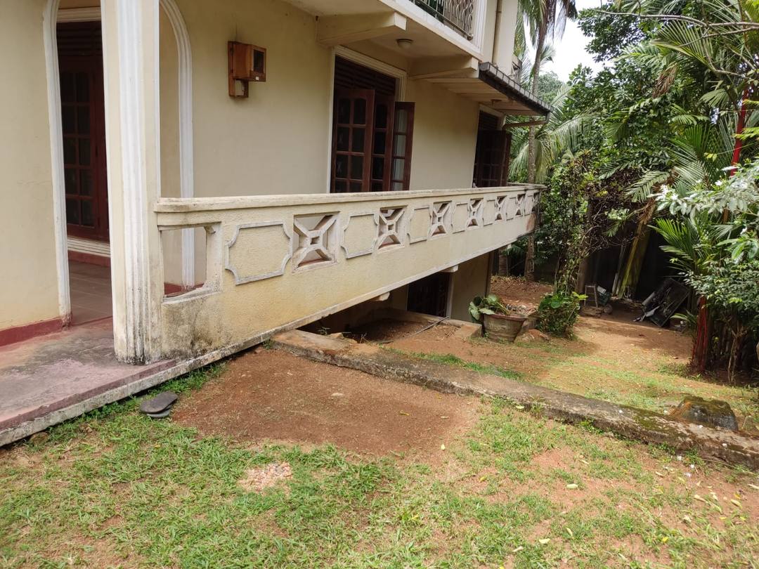 THREE-STOREY HOUSE FOR SALE IN WARAKAPOLA