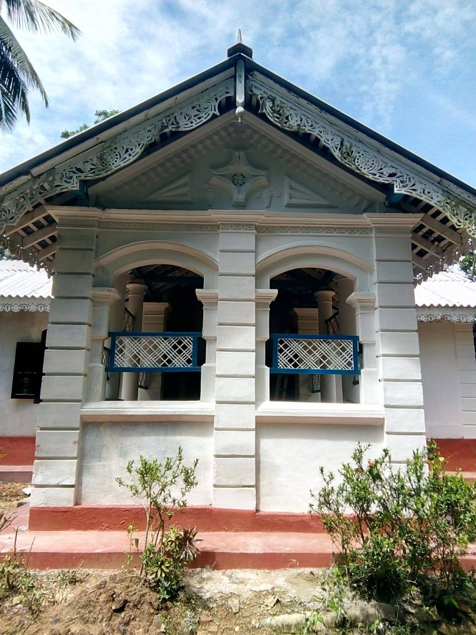 60-Perch Land with an Ancient Bungalow for Sale in Ahangama