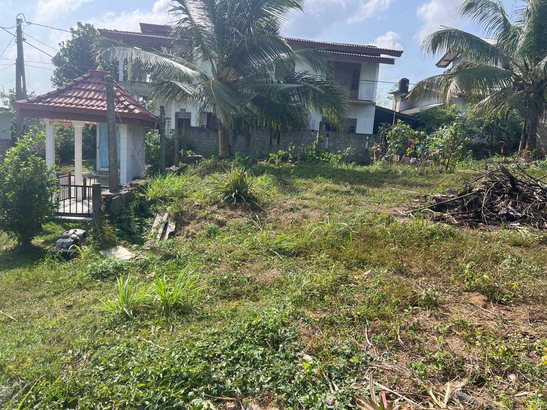 LAND FOR SALE IN BOMBUWALA, KALUTARA