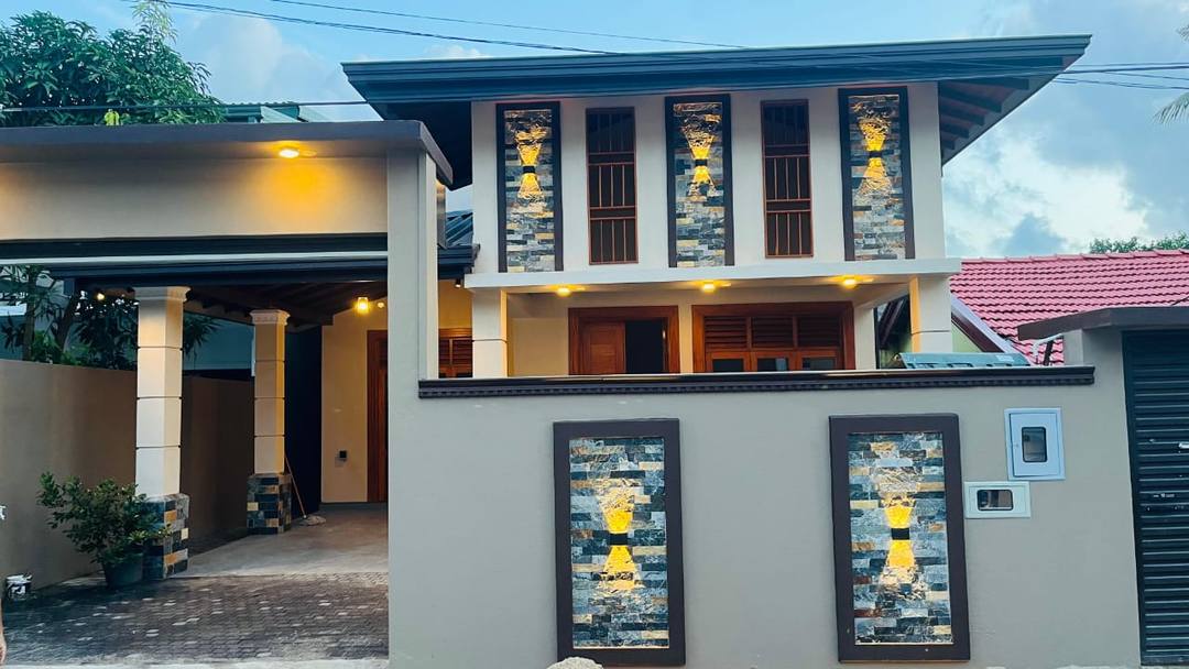 HOUSE FOR SALE IN KOTTAWA
