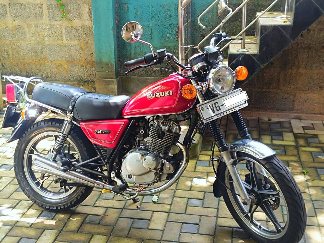 SUZUKI GN 125 2009