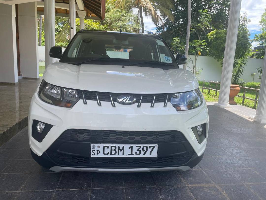 MAHINDRA KUV100 DIESEL AUTO 2022