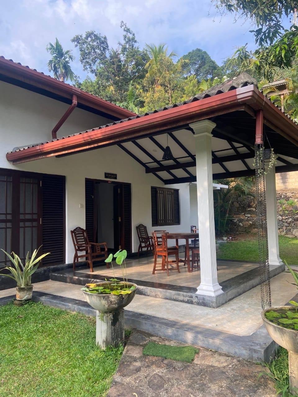 LAND WITH HOUSE FOR SALE IN UNAWATUNA, GALLE