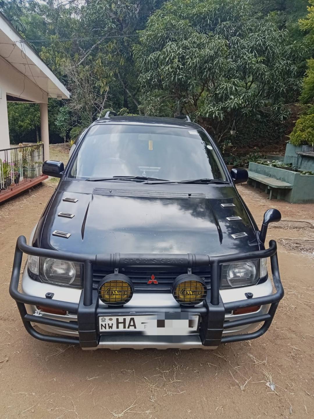 MITSUBISHI RVR 1996