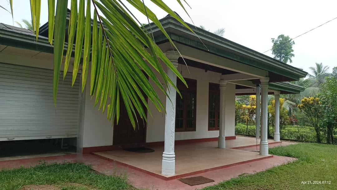 HOUSE AND LAND FOR SALE IN KURUWITA