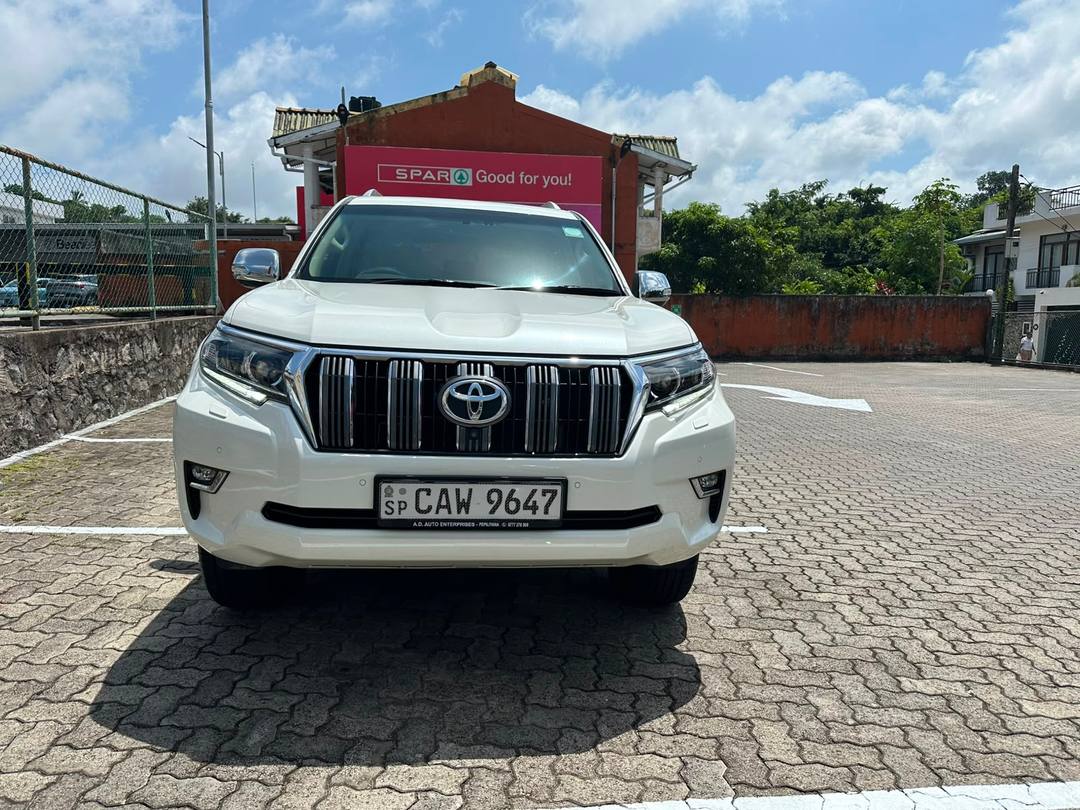TOYOTA LAND CRUISER PRADO VX  2018
