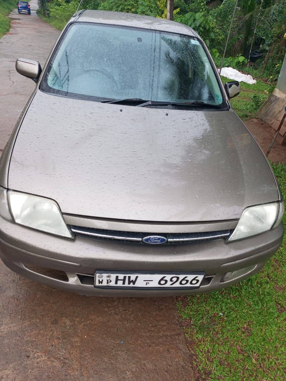 FORD LASER 2000