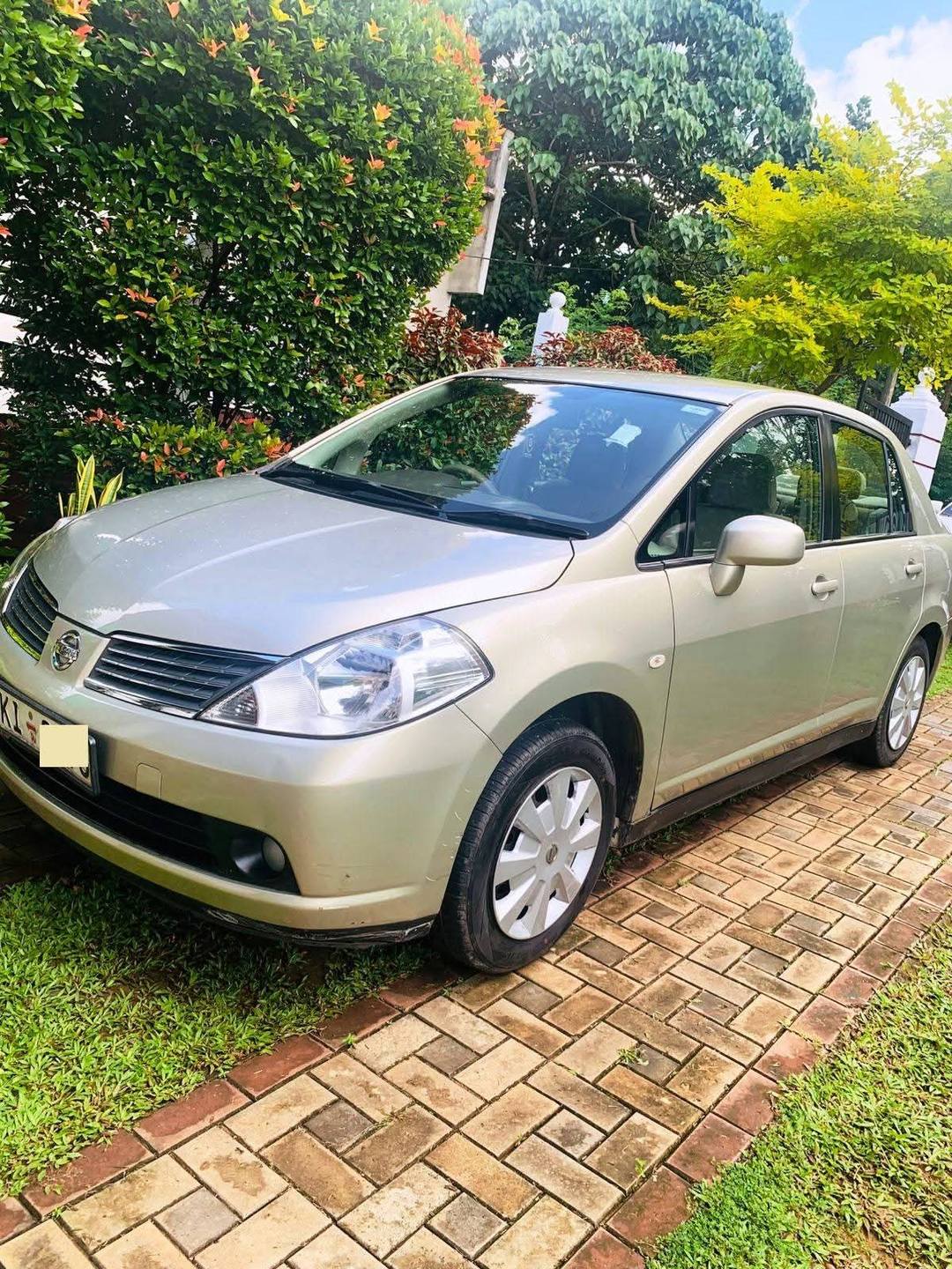 Nissan Tiida 2007