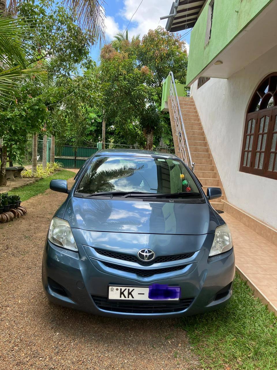 Toyota Belta 2005