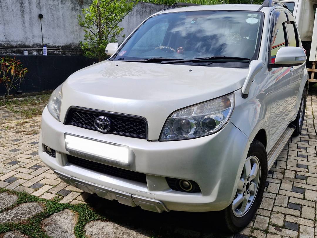 TOYOTA RUSH 2008/2009 FOR SALE