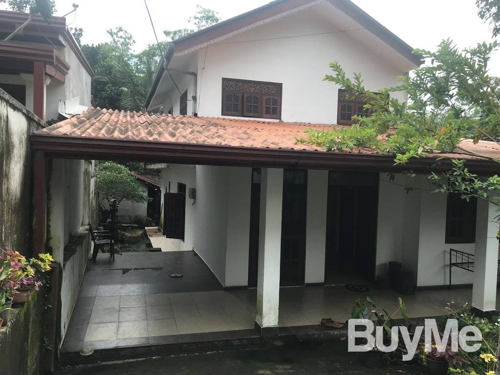 TWO STORY RESIDENTIAL HOUSE FOR SALE LOCATED IN KESBEWA-VALMILLA