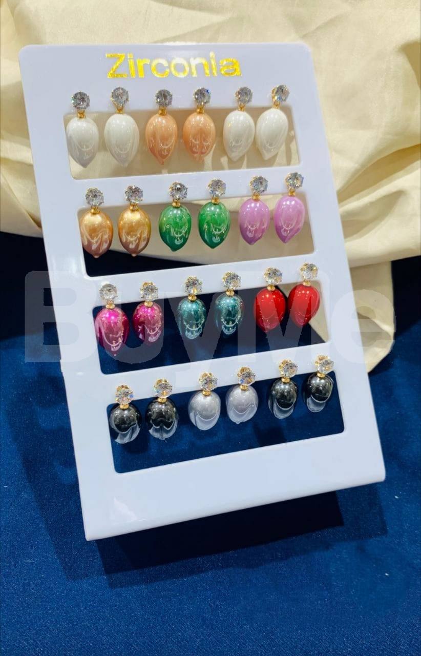 DAZZLING EARRINGS FROM SP FASHION