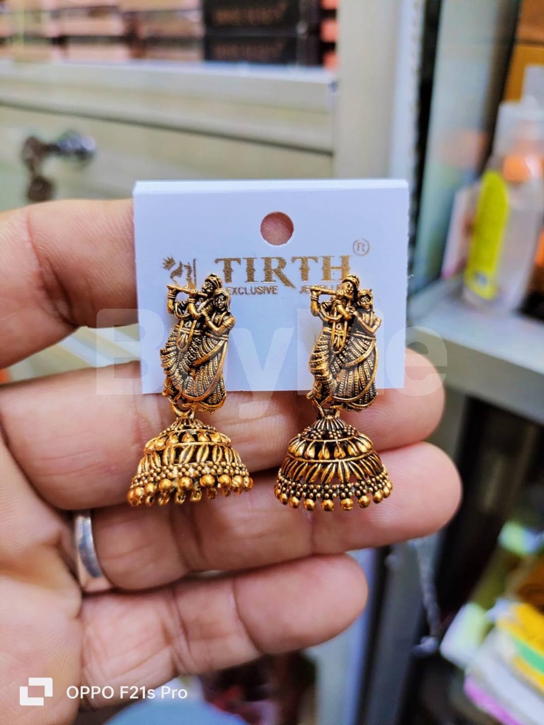 HIGH QUALITY DAZZLING EARRINGS