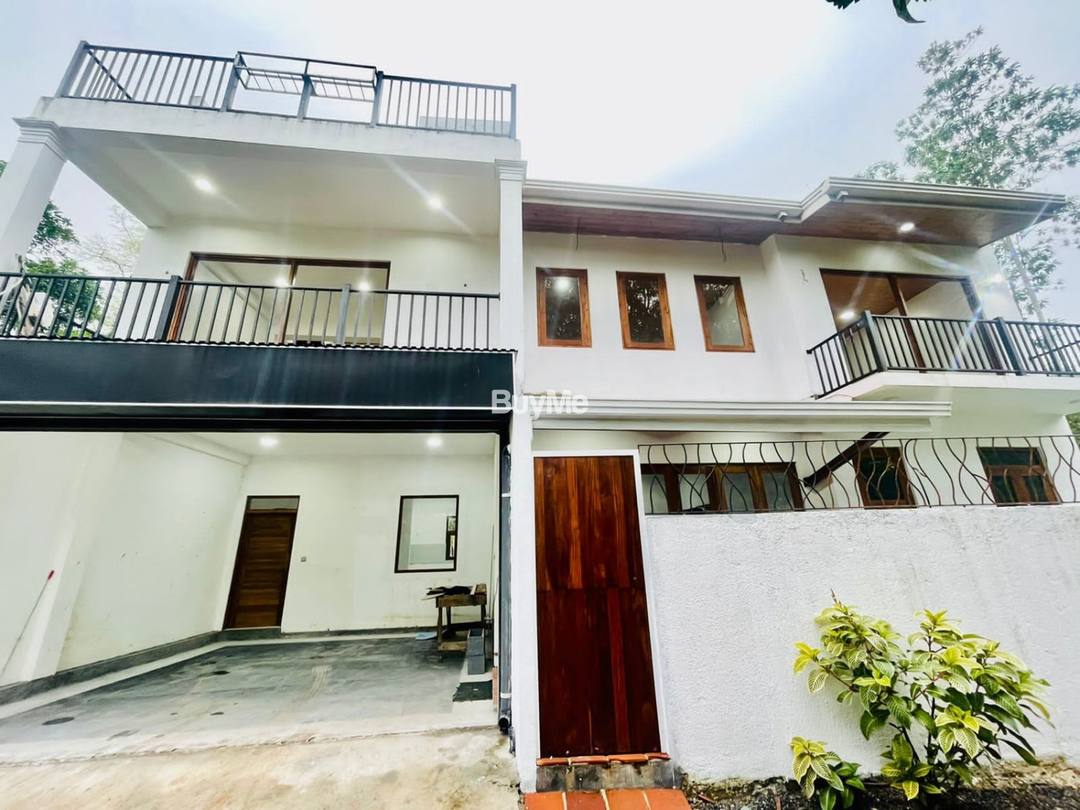 NEWLY COMPLETED 3 STOREY HOUSE FOR SALE IN THALAWATHUGODA