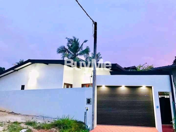 BRAND NEW HOUSE FOR SALE IN M.D.H JAYAWARDENA MAWATHA, ATHURUGIRIYA