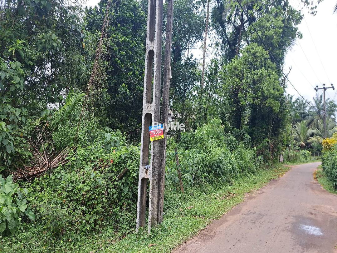 Land sale in Mathugama