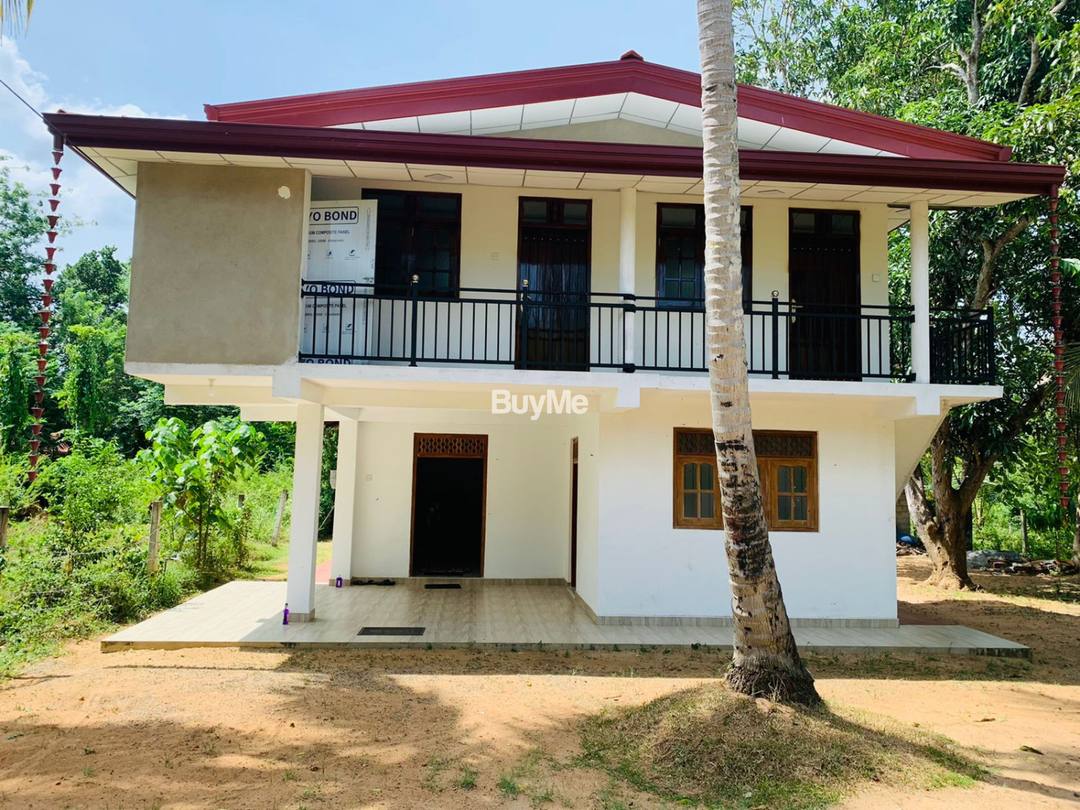 HOUS FOR SALE IN WEERAKETIYA