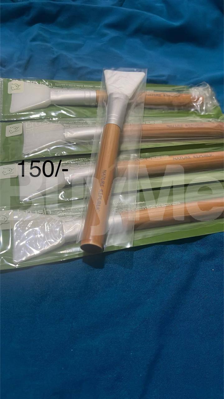 PROFESSIONAL MAKEUP BRUSHES
