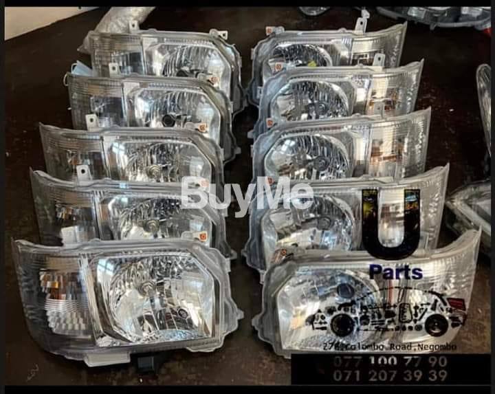 HEADLIGHT - TOYOTA KDH