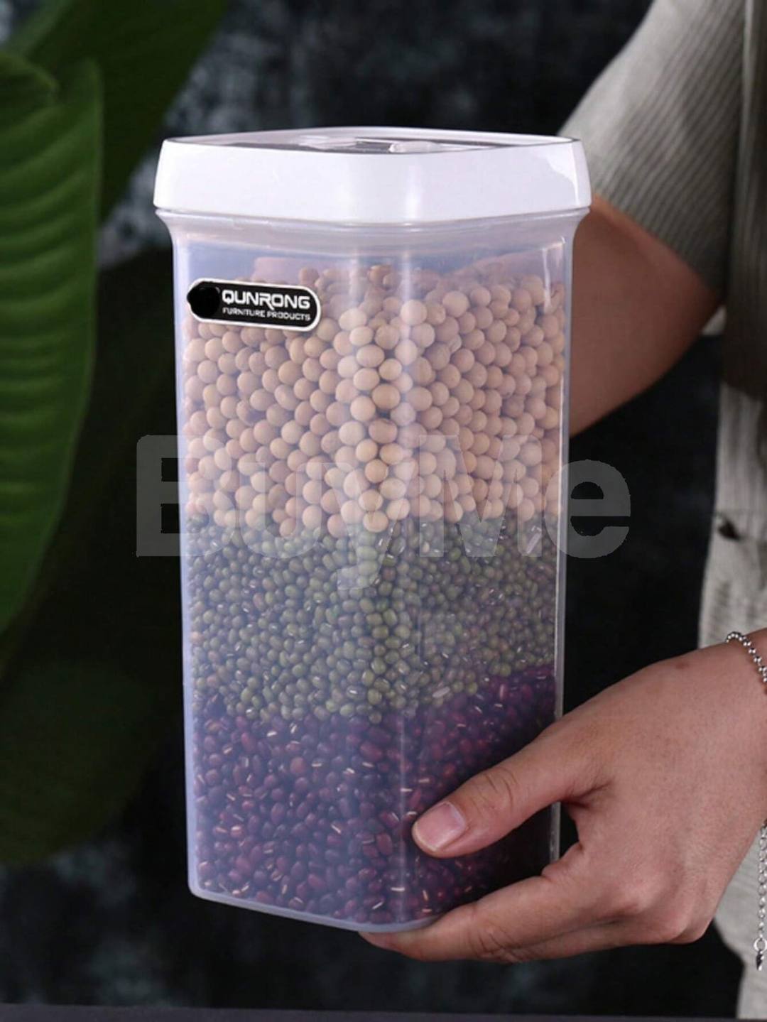 PLASTIC FOOD STORAGE CONTAINER (1400ML) (P02568)