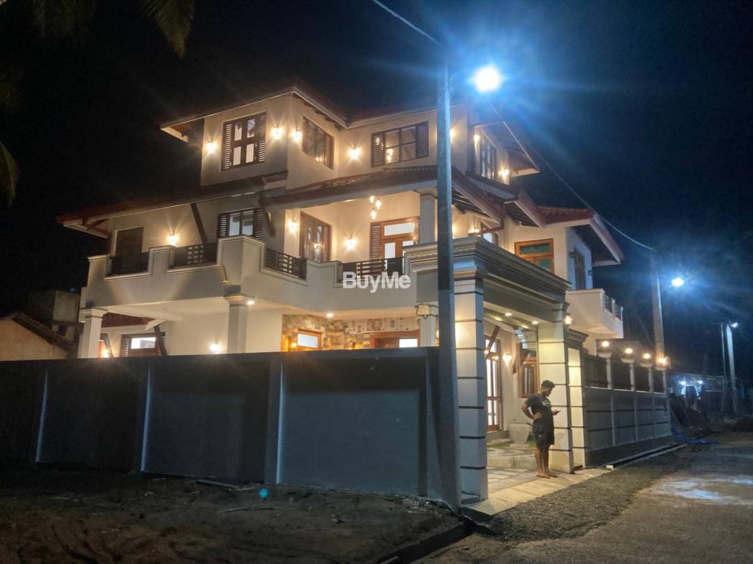 Brand New Luxury House For Sale at Negombo
