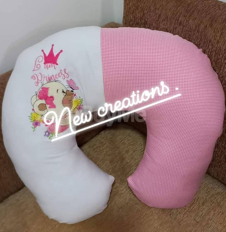 FEEDING PILLOWS