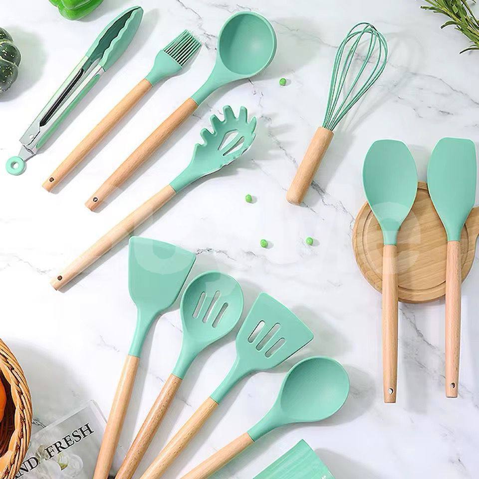 12 PIECE SILICONE KITCHEN UTENSIL SET - MINT GREEN