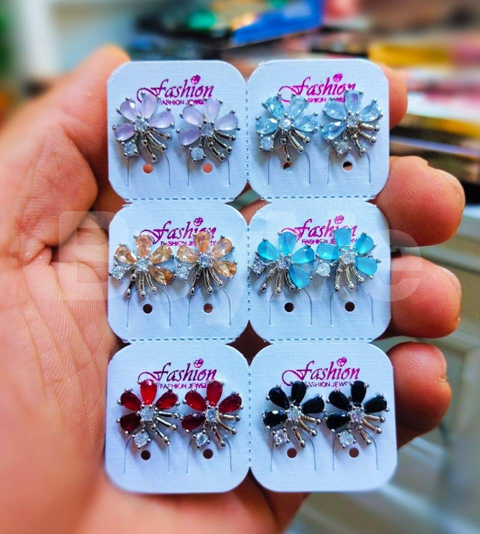 FLORAL DESIGN CHINESE STUD