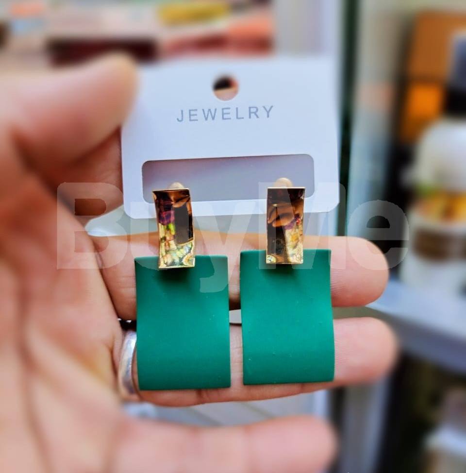 RECTANGLE SHAPED EARRINGS - GREEN