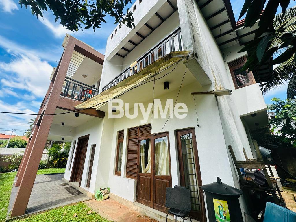 LUXURY 2 STOREY HOUSE FOR SALE IN BATTARAMULLA HIMBUTANA (S135)