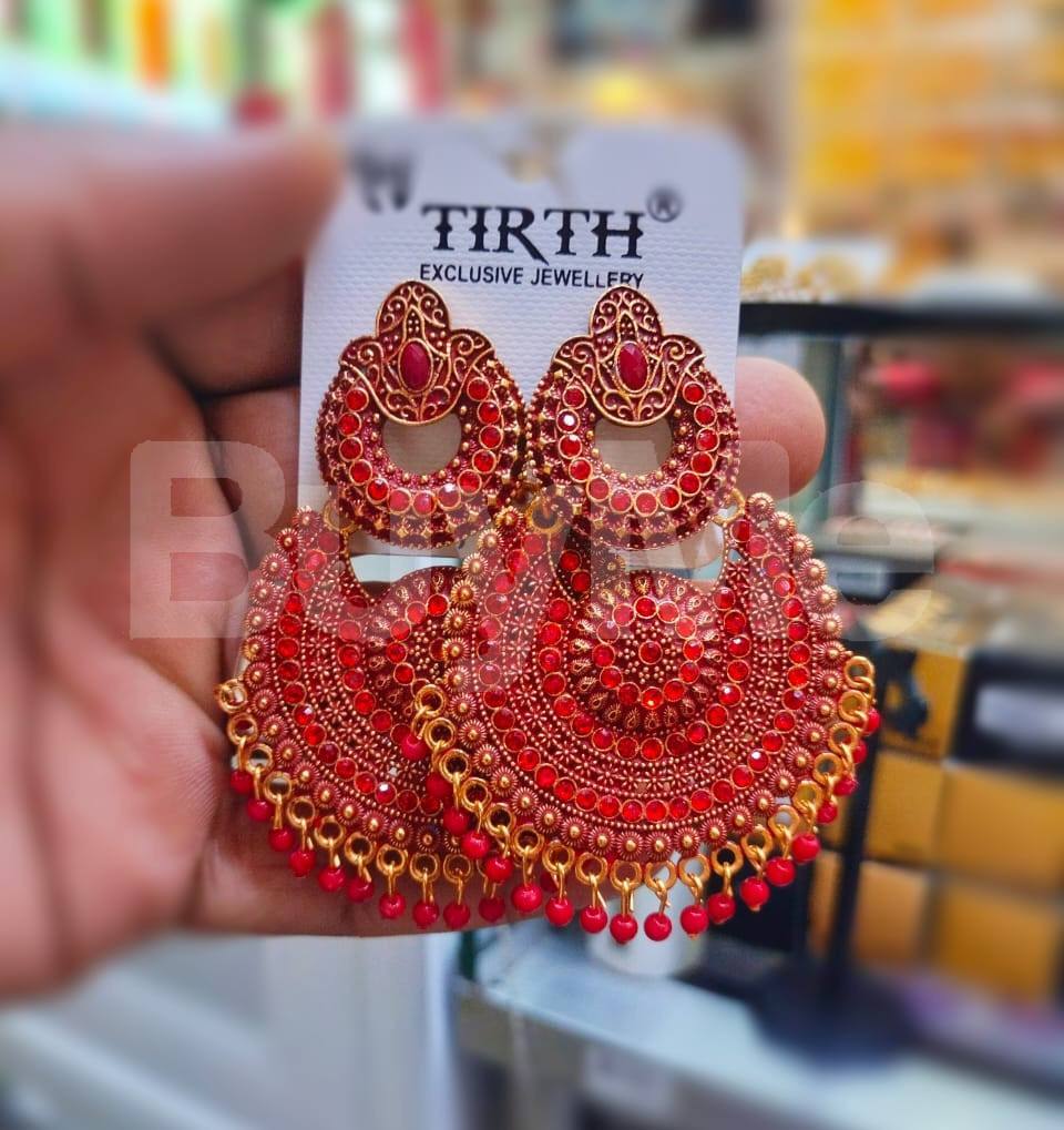 TIRTH LARGE EARRINGS - RED