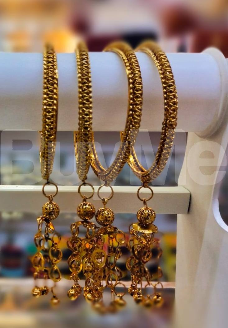 TASSELS BANGLE - GOLD