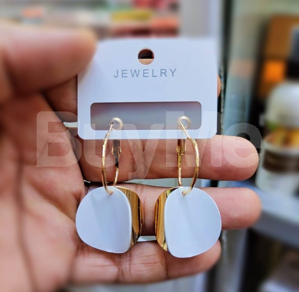 DAZZLING DROP EARRING - WHITE